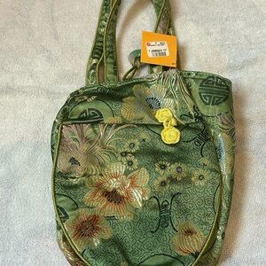 Elegant Green Floral Shoulder Bag